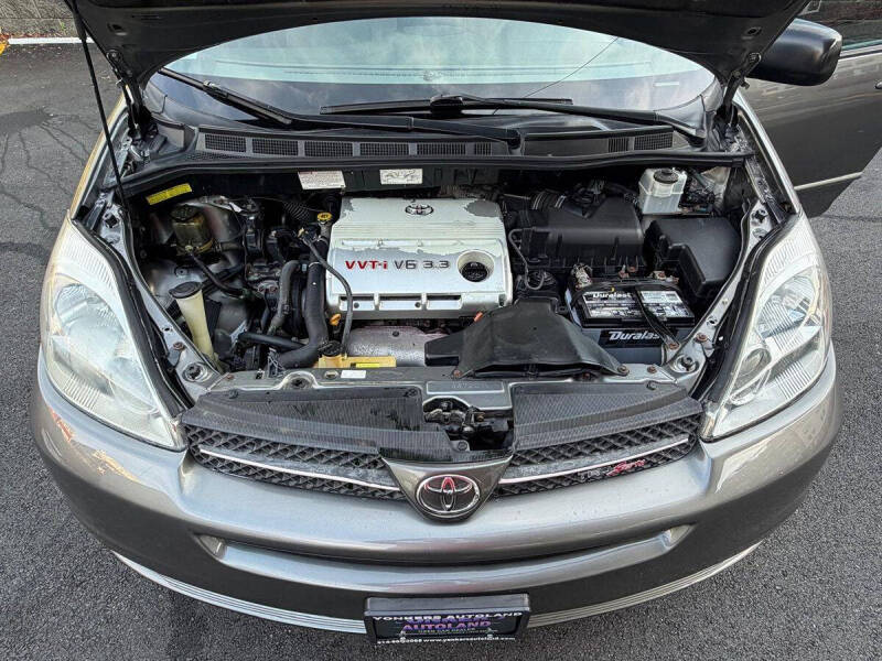 2005 Toyota Sienna