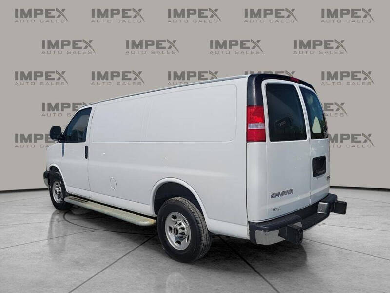 2023 GMC Savana 2500
