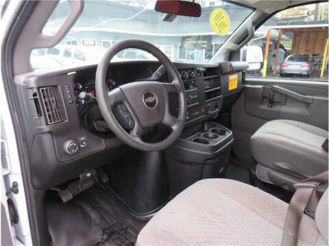 2020 Chevrolet Express 2500