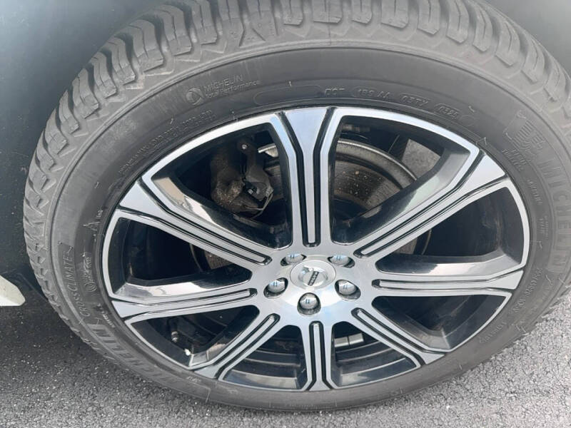 2021 Volvo XC60 T6 Inscription