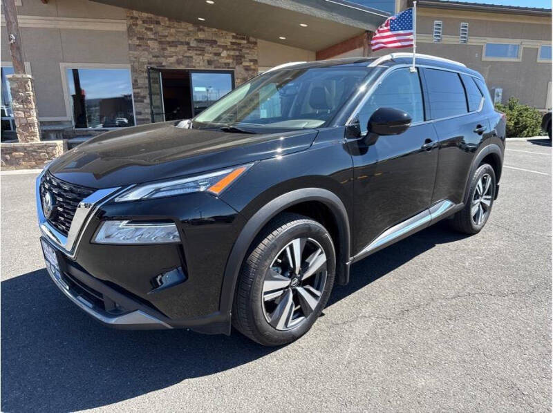 2022 Nissan Rogue SL