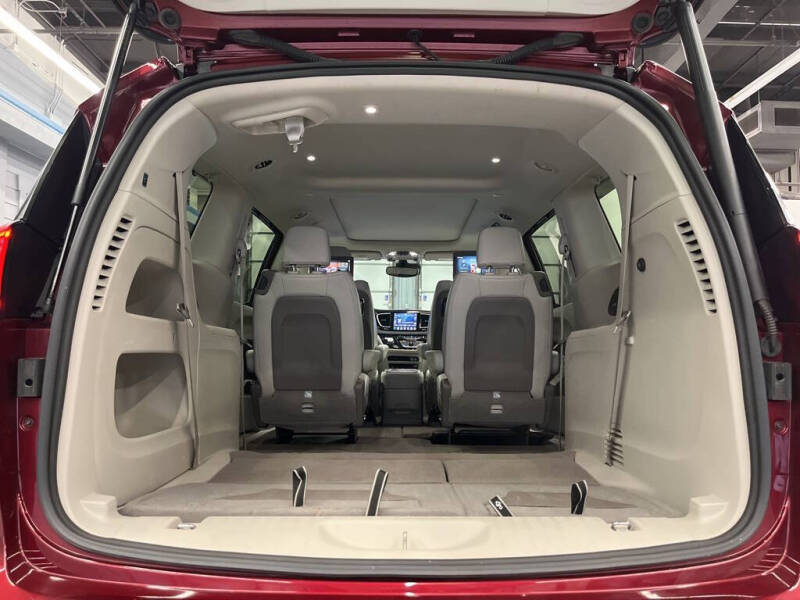 2020 Chrysler Pacifica Touring L Plus
