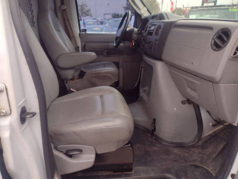 2013 Ford E-Series E-250