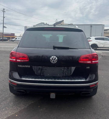 2017 Volkswagen Touareg V6 Wolfsburg