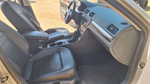 2013 Volkswagen Passat SEL