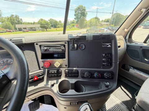 2013 Freightliner Cascadia