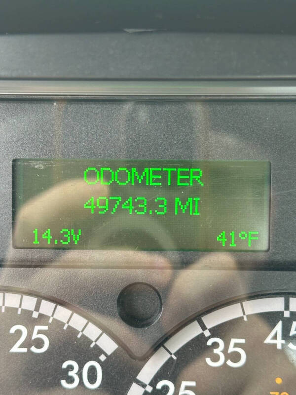 2013 Freightliner Business class M2