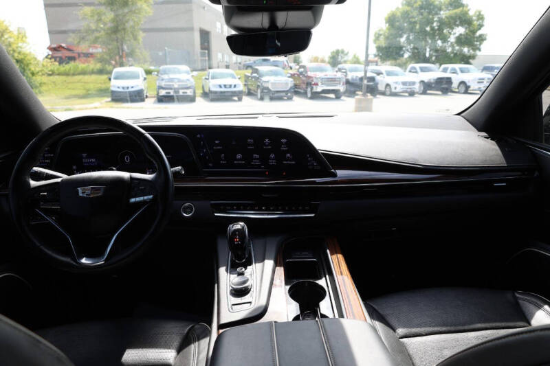 2023 Cadillac Escalade ESV Premium Luxury