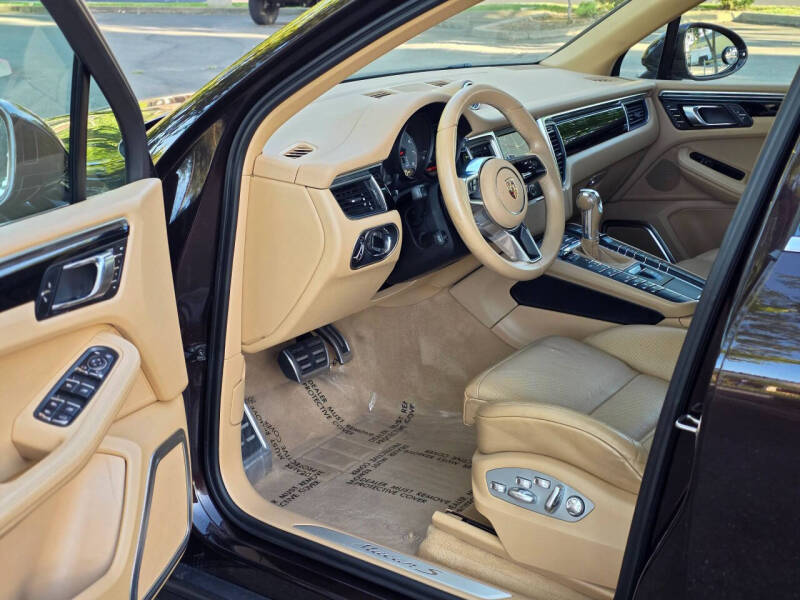 2015 Porsche Macan S