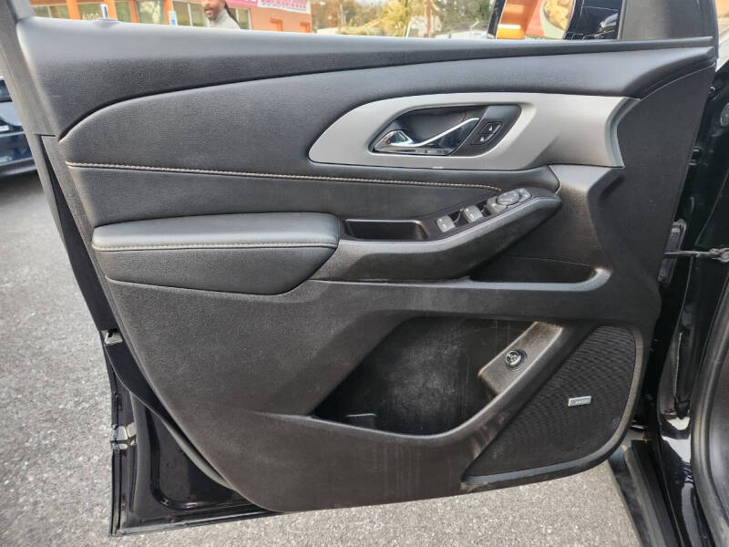 2020 Chevrolet Traverse LT Leather