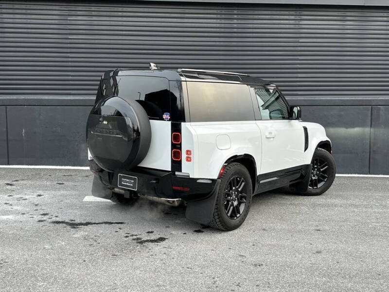 2024 Land Rover Defender 90 P400 X-Dynamic SE