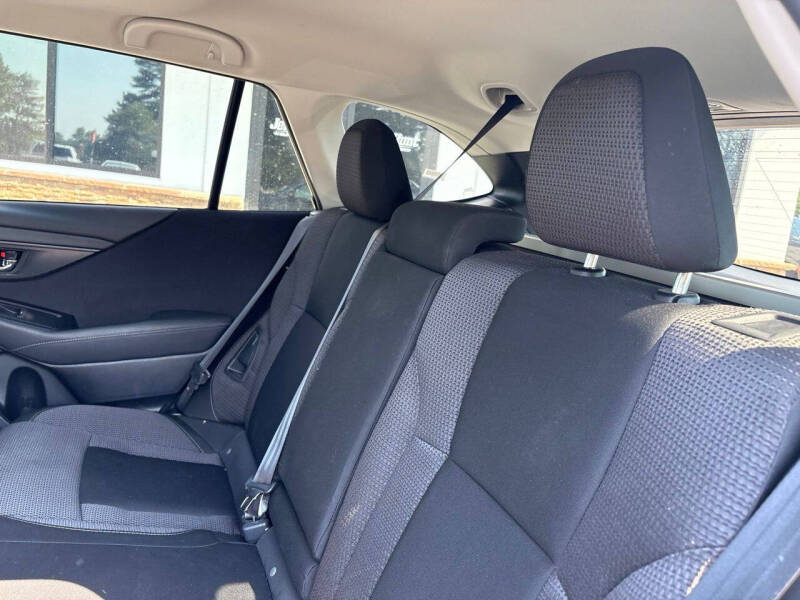 2025 Subaru Outback Premium