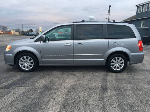 2016 Chrysler Town and Country for sale at Village Motors in Sullivan MO