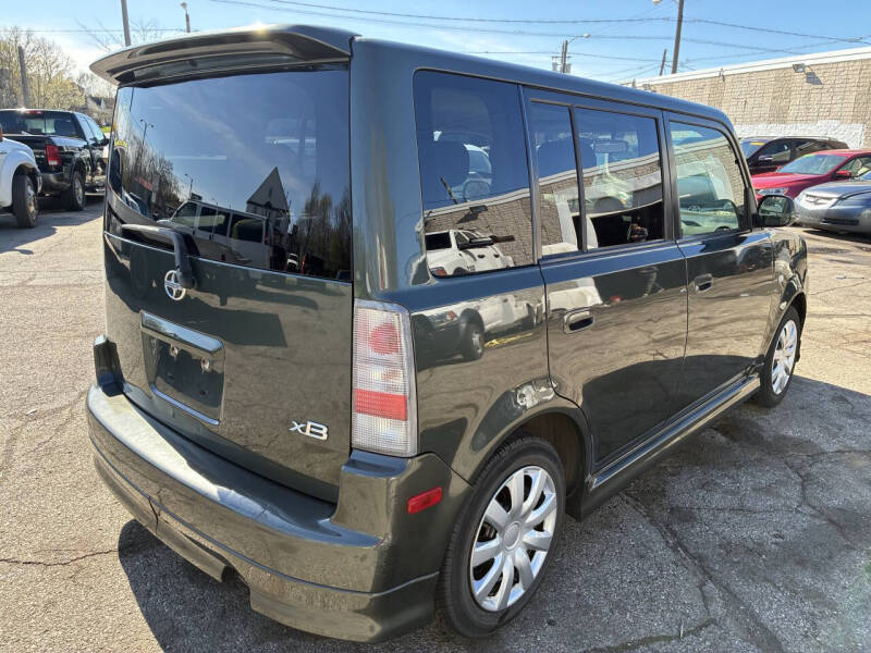 2005 Scion xB