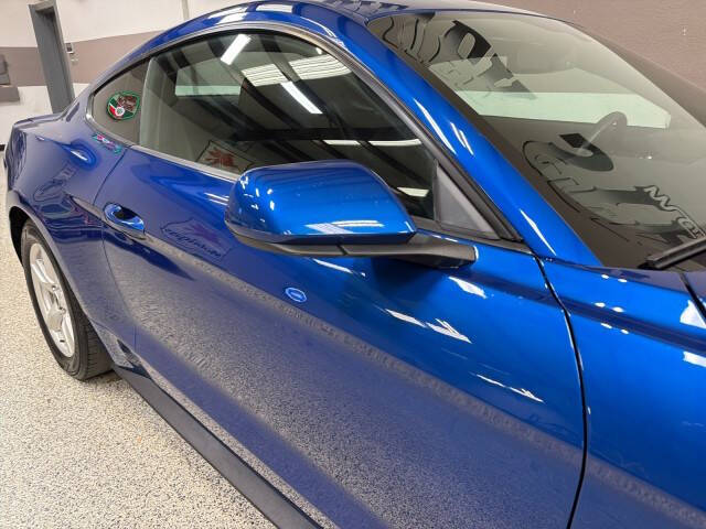2017 Ford Mustang V6