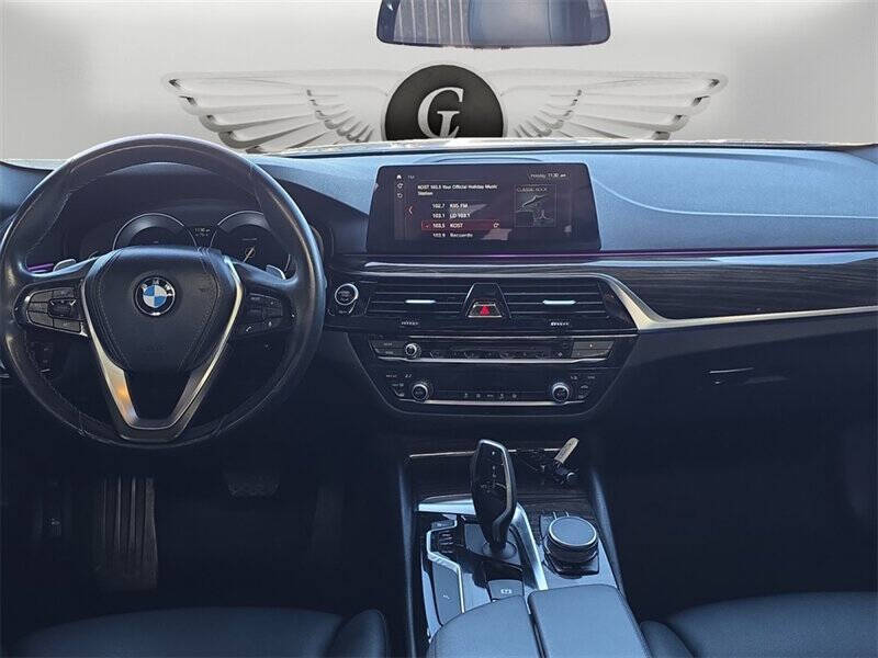 2018 BMW 5 Series 530i