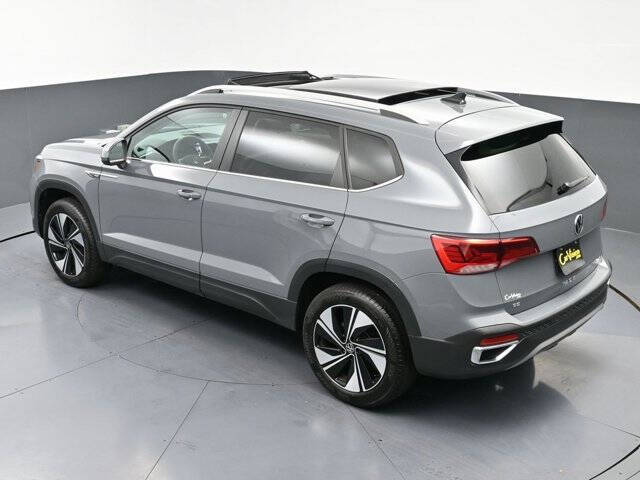 2024 Volkswagen Taos SE 4Motion