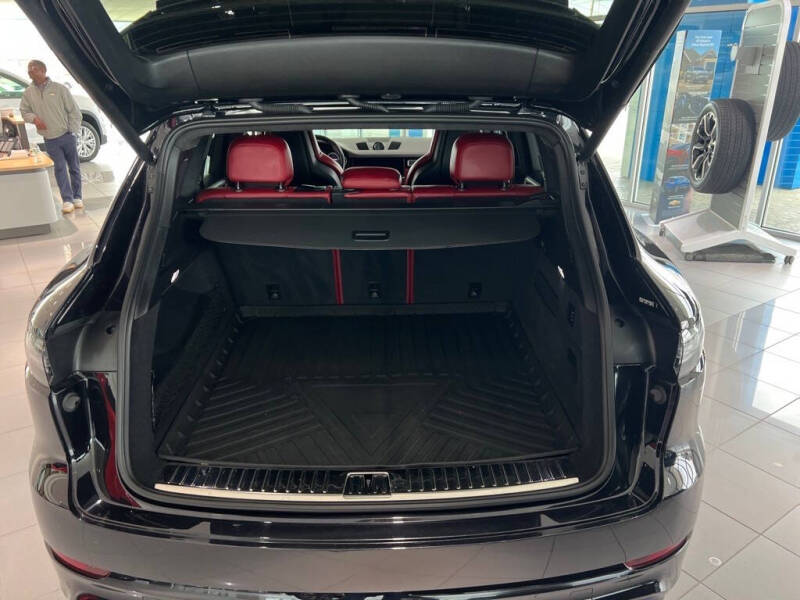 2021 Porsche Cayenne Turbo