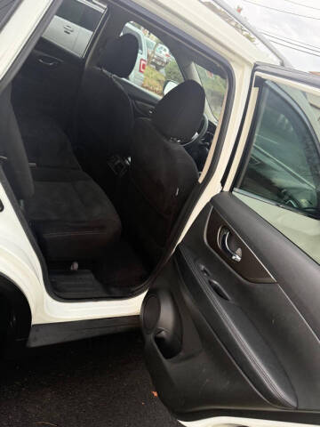 2015 Nissan Rogue SV