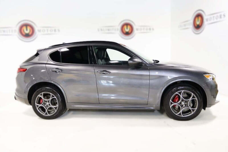 2022 Alfa Romeo Stelvio Ti