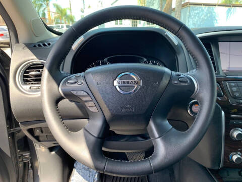 2014 Nissan Pathfinder SL