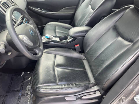 2017 Nissan LEAF SL