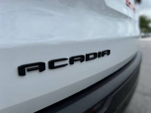 2026 GMC Acadia Elevation