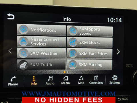 2022 Nissan Pathfinder SL