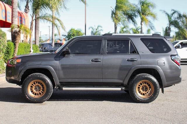 2022 Toyota 4Runner SR5