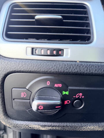 2014 Volkswagen Touareg V6 Sport