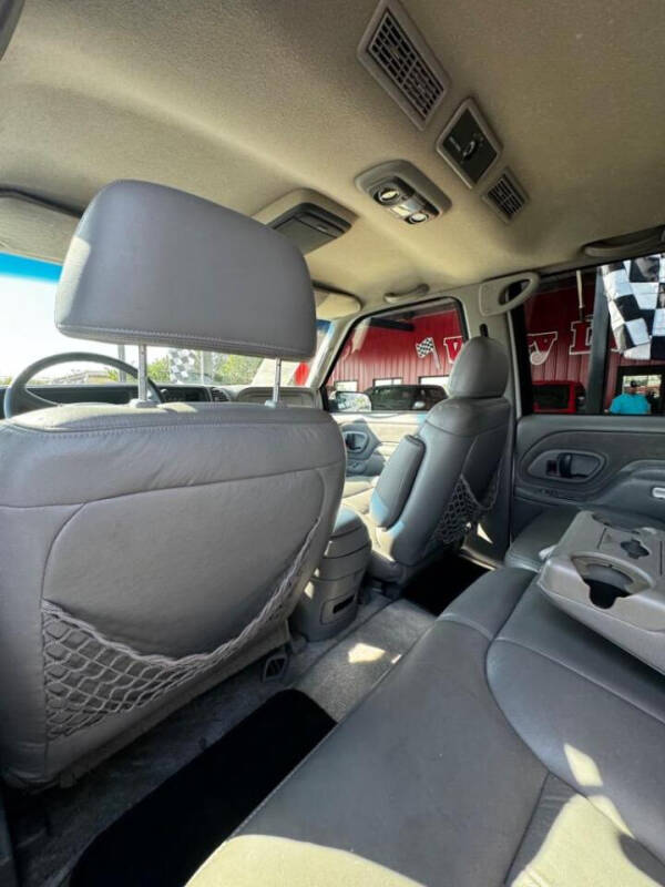 1999 GMC Yukon Denali