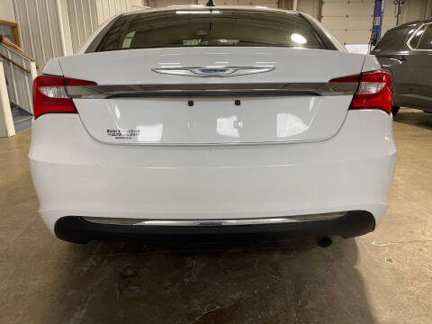 2013 Chrysler 200 Touring