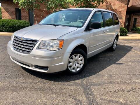 2009 Chrysler Town and Country for sale at Stark Auto Mall in Massillon OH