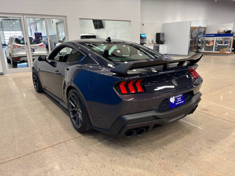 2025 Ford Mustang Dark Horse