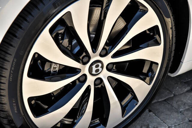 2024 Bentley Continental