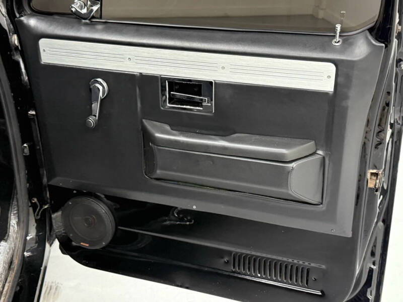 1981 Chevrolet Silverado 1500 SS Classic