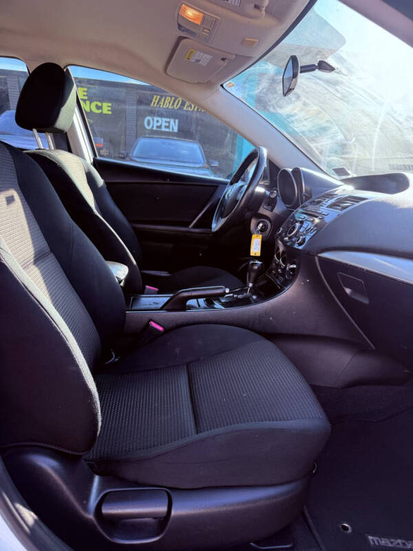 2012 Mazda MAZDA3 i Touring