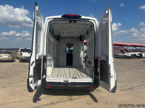 2023 Ford Transit 250