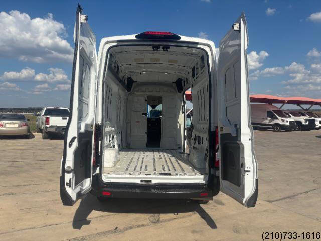 2023 Ford Transit 250