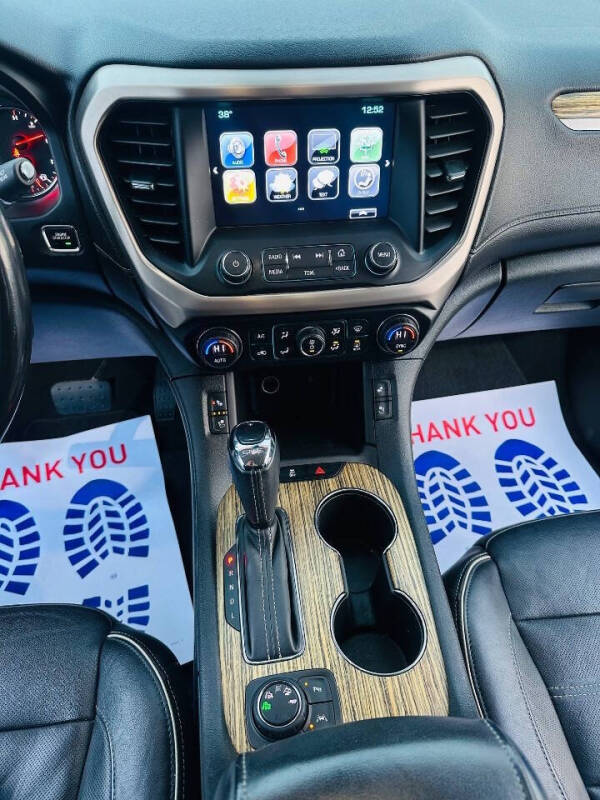 2019 GMC Acadia Denali