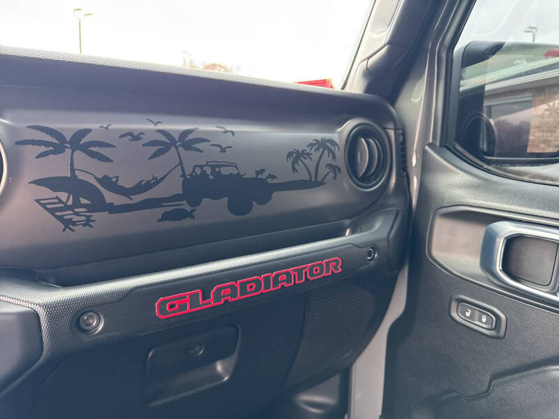 2021 Jeep Gladiator Willys