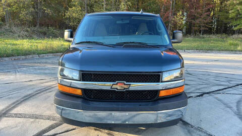 2017 Chevrolet Express LT 3500