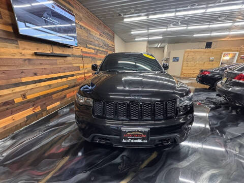 2019 Jeep Grand Cherokee Laredo