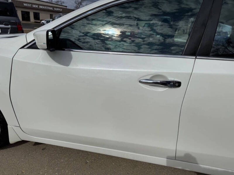 2017 Nissan Altima 2.5 SR