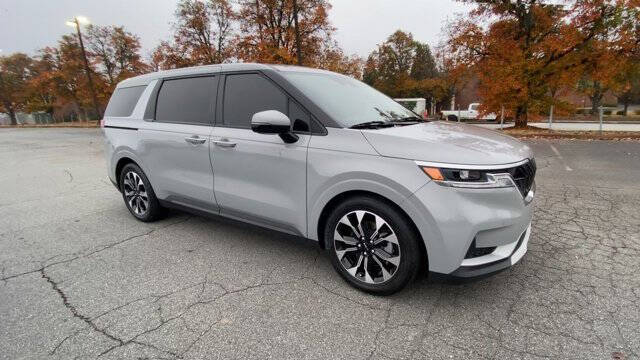 2022 Kia Carnival EX