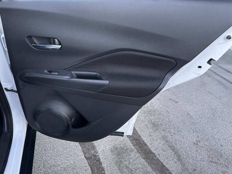 2023 Nissan Kicks SV