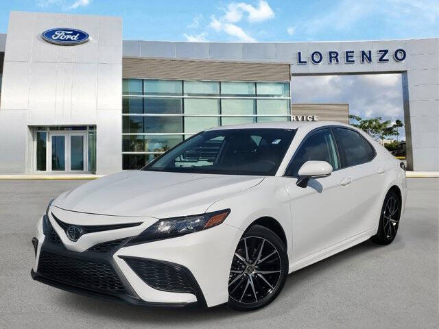 2024 Toyota Camry SE