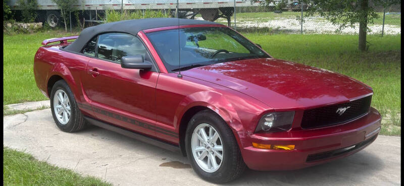 2005 Ford Mustang V6 Deluxe