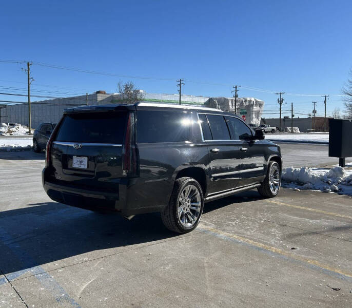 2019 Cadillac Escalade ESV Premium Luxury
