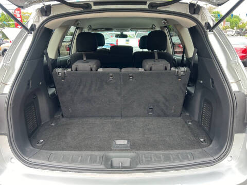 2017 Nissan Pathfinder SV